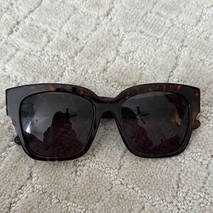 Diff Eyewear Tortoise Shell Sunglasses